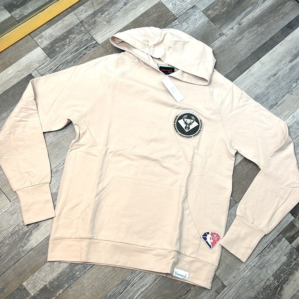 Milwaukee Bucks Sand patches Pullover Hoodie Diamond new 🆕 Chicago Bulls, NBA